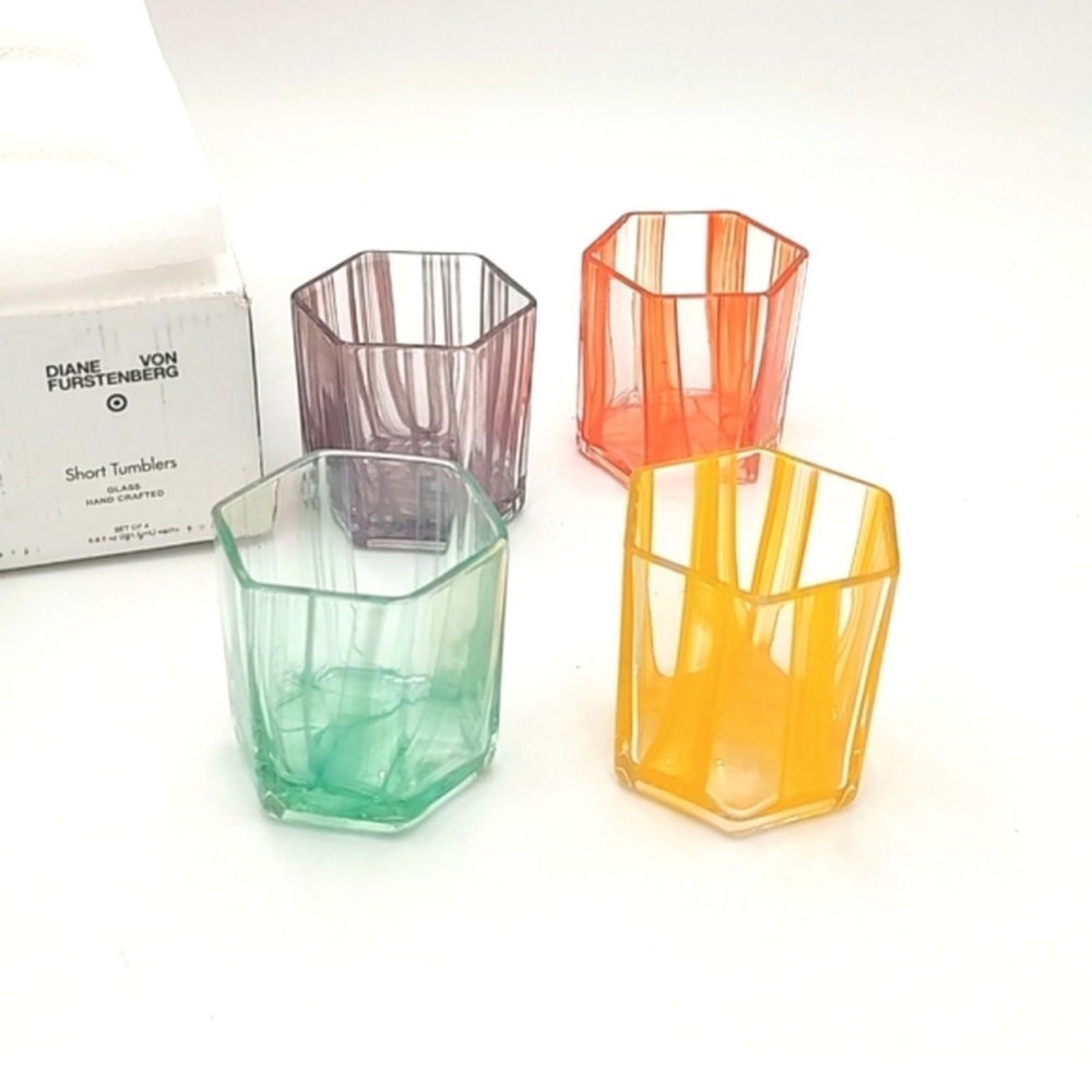 NWT DVF FOR TARGET Short‎ TUMBLERS (4pc)